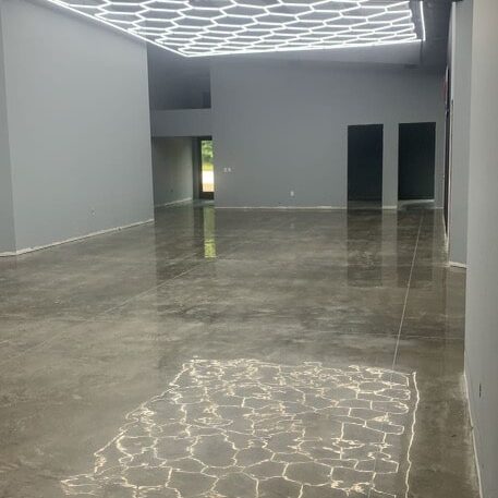 polishcretefloors with light