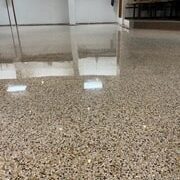 polishcretefloors image flooring in Large space1